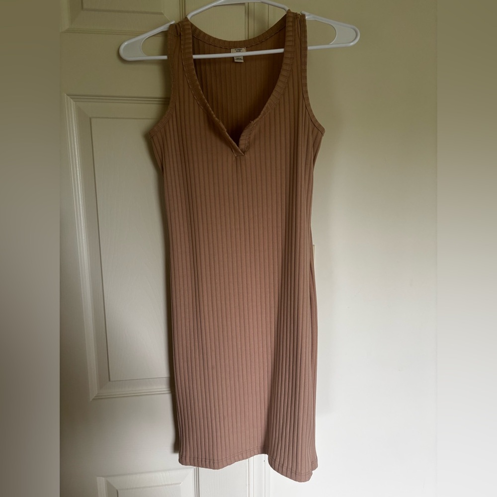 River Island Ribbed Midi Dress in Tan